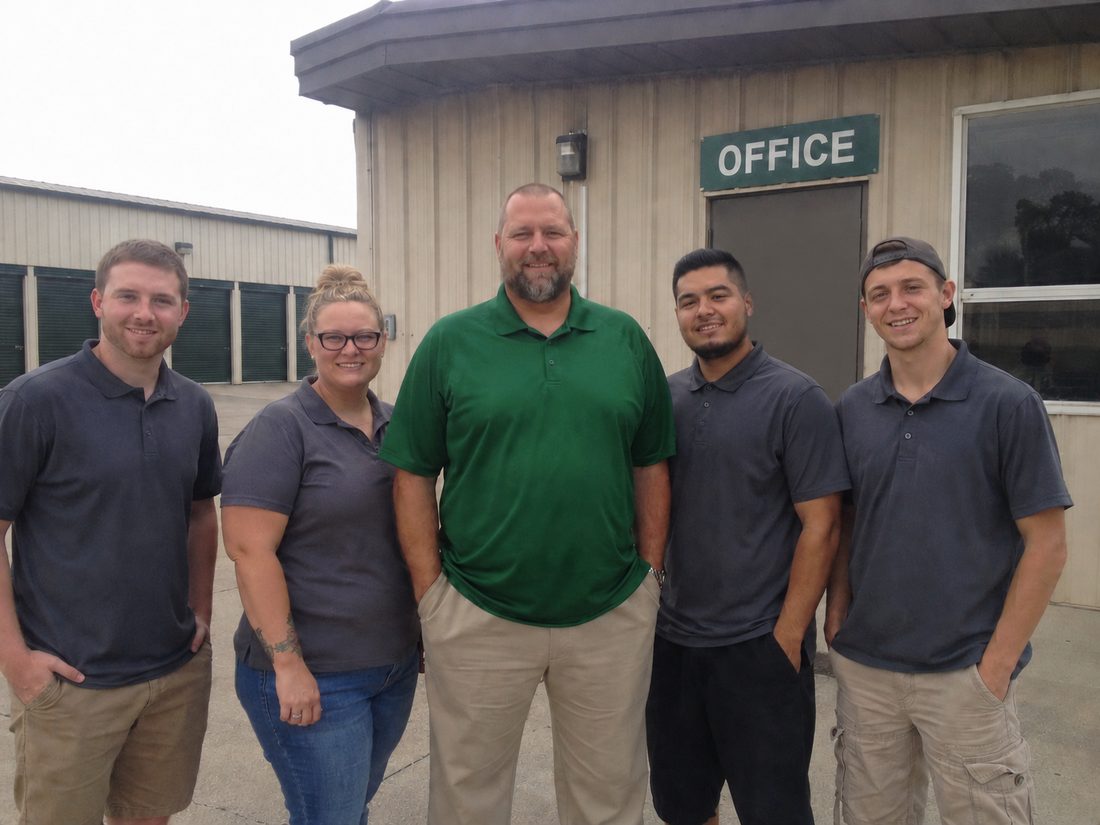 Pest control professionals in Sioux Falls, SD